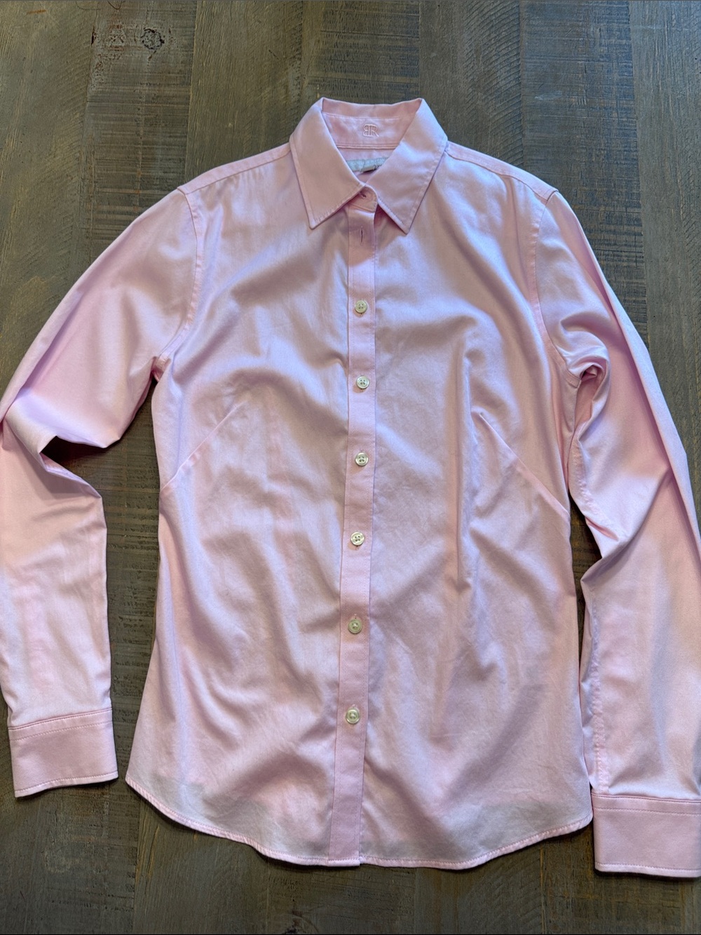 Banana Republic Women's Pale Pink Button-Down Shirt